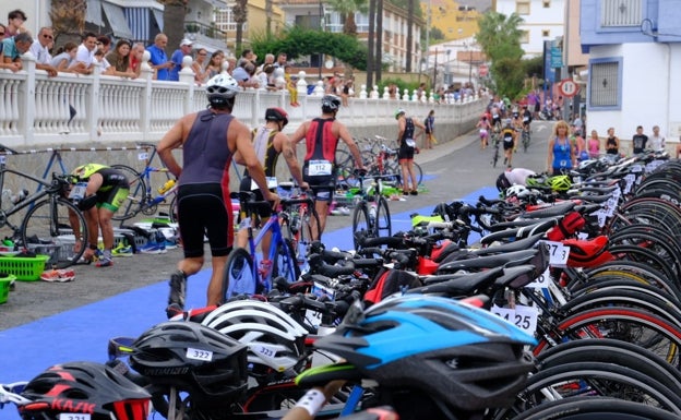 Anuncian la suspensión del VII Triatlón de Rincón de la Victoria por prevención ante la Covid-19