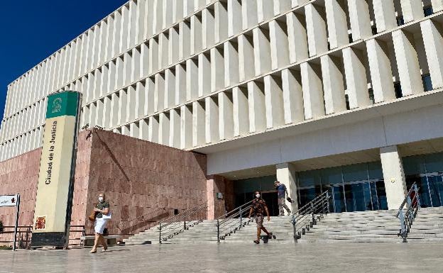 Una familia de Málaga consigue que el juzgado le perdone una deuda de casi cien mil euros
