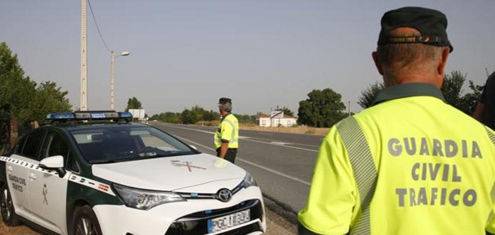 Sucesos | La Guardia Civil busca a un conductor huido tras un accidente mortal en Marbella - Vimarsana News