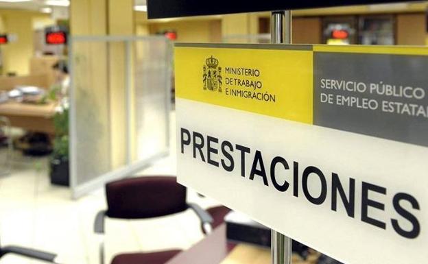 El aviso del SEPE a los mayores de 52 años: así deben hacer la Declaración Anual de Rentas para cobrar el subsidio