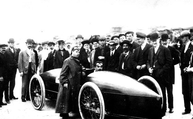 Eléctricos y de vapor, dos caza-récords que hicieron historia