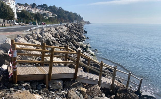 Vecinos de Mezquitilla y Lagos piden «garantías fiables» del proyecto para regenerar playas con escombros reciclados