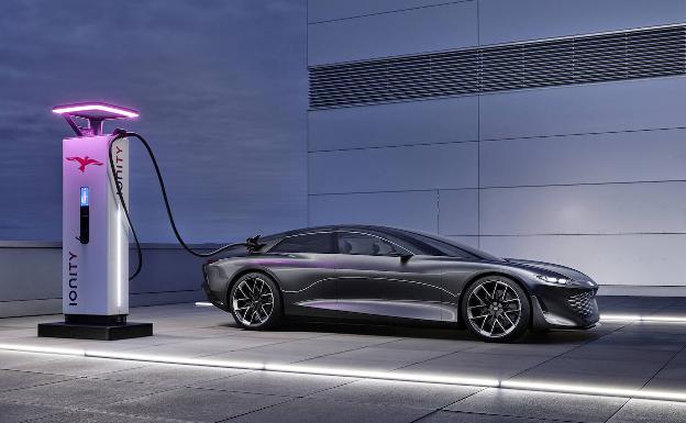 Audi grandsphere: la berlina autónoma del futuro apuesta por la «desintoxicación digital»