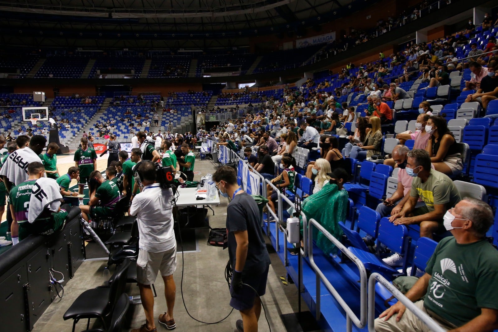 Las mejores imágenes del adiós de Carlos Cabezas en el Unicaja-Real Madrid