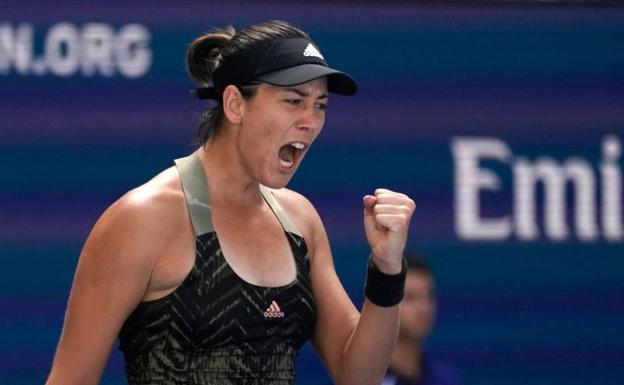 Garbiñe Muguruza se lleva el duelo de las campeonas