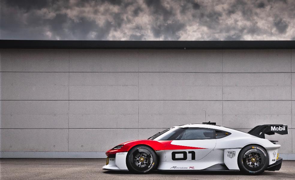 Porsche desvela el Mission R, un prototipo de coche de carreras GT eléctrico