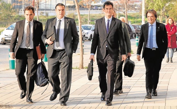 BlueBay pide al administrador convocar una junta extraordinaria de accionistas antes del lunes 20