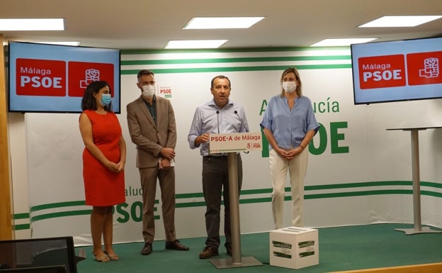 El PSOE pide a la Junta que valore solicitar la activación de la UME para el incendio de Sierra Bermeja