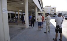Una unidad móvil vacunará hoy sin cita contra el Covid en la plaza de la Marina de Málaga