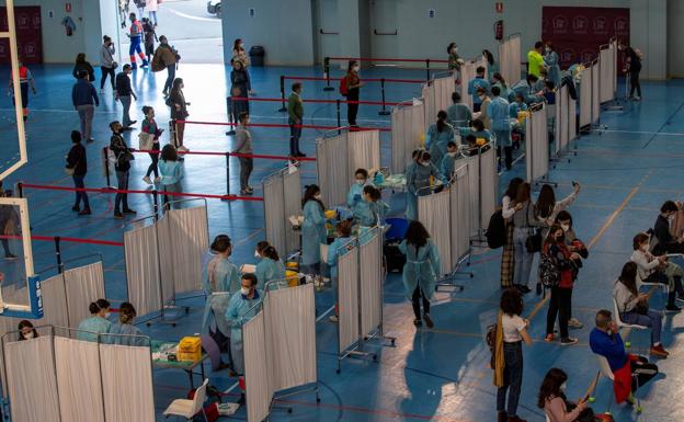 Nuevas jornadas masivas para vacunarse sin cita previa en Andalucía