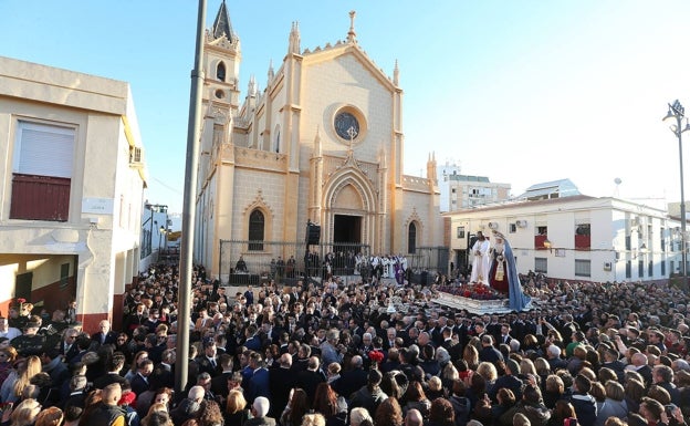 La Agrupación de Cofradías da a conocer los horarios e itinerarios de los 13 traslados de este domingo en Málaga