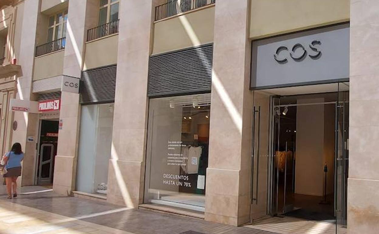 La tienda de COS en calle Larios cerrará 25 de septiembre el ERE de Diario Sur