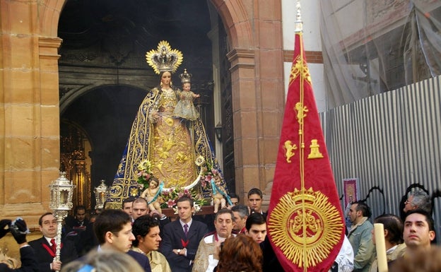 El Ayuntamiento da vía libre a la salida de la Virgen de los Remedios este domingo por la noche en Málaga