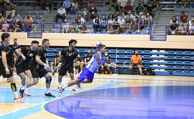 El Trops Málaga se lleva el Memoral Pepe Pineda de Algeciras