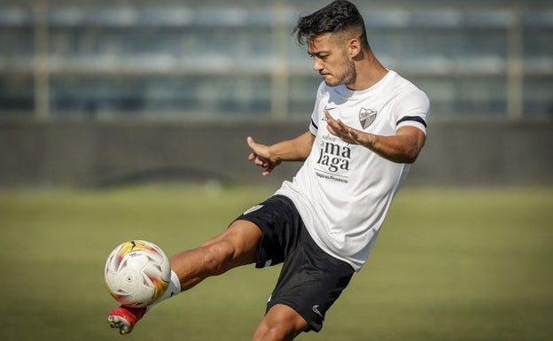 El Málaga viaja a Ponferrada con la incógnita de Luis Muñoz