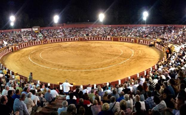 El rejoneador Ferrer Martín tomará la alternativa en octubre en Fuengirola
