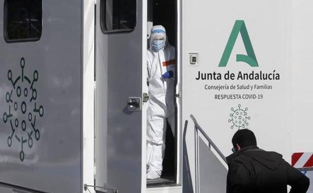 Consulta los niveles de alerta y restricciones vigentes en todos los municipios de Andalucía desde el 23 de septiembre