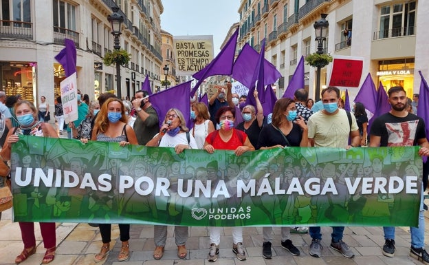 Cientos de personas se manifiestan en Málaga en defensa del planeta