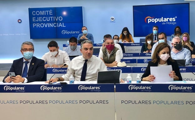 Los populares se van de convención