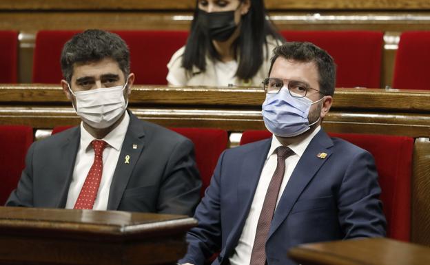 La Mesa del Parlament desafía al Constitucional y permite votar sobre la autodeterminación