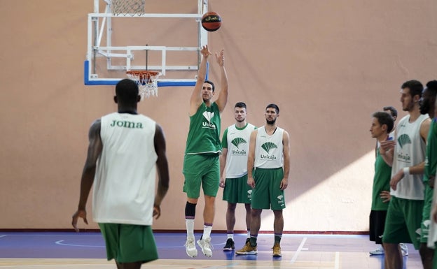 El Unicaja, más cerca del 'sueño' de competir sin lesionados en sus filas