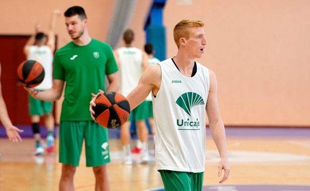 El Unicaja comienza un viaje «infernal» para su estreno en la Basketball Champions League