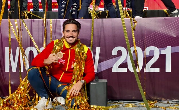 Damián Quintero, bronce en Moscú y campeón de la Premier League