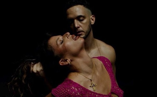 C. Tangana y Nathy Peluso se marcan un polémico videoclip en la Catedral de Toledo