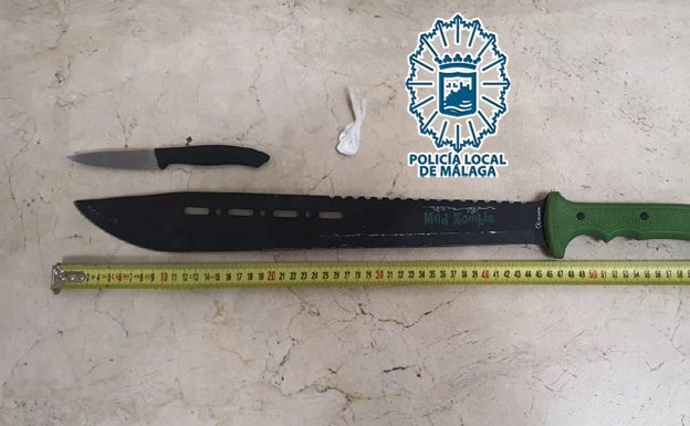 Apuñala a un joven en Portada Alta y luego ataca con el mismo cuchillo a los agentes que lo detuvieron