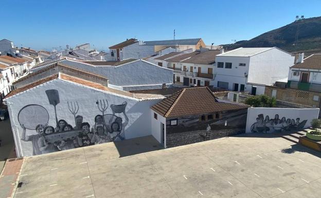 Cuevas del Becerro homenajea a la mujer rural con arte urbano