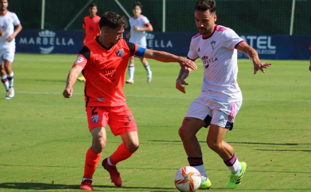 El Atlético Malagueño traslada la crisis al Marbella tras vencer en el derbi