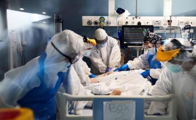 Andalucía suma 307 contagios y cinco fallecidos por coronavirus en 24 horas