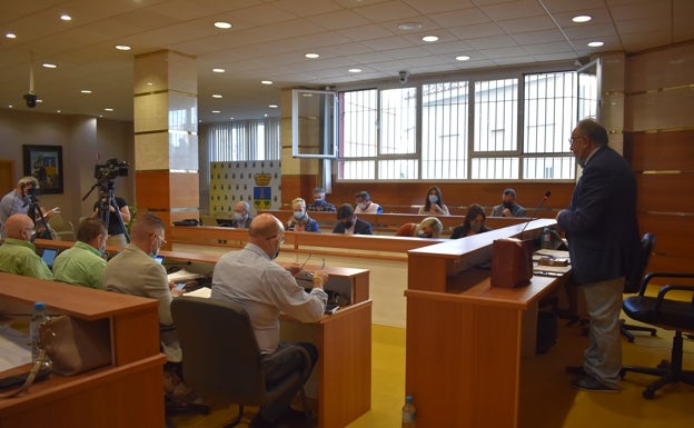 Alhaurín de la Torre aprueba bonificar parte del IBI durante dos años a los hogares que instalen placas solares