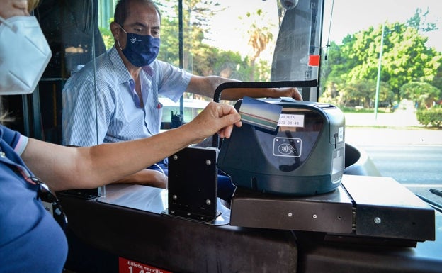 Los trabajadores del PTA recuperan el autobús directo a partir del lunes