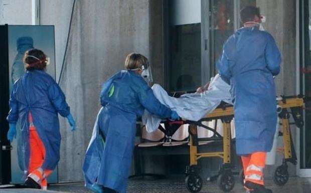 Andalucía registra 275 contagios y tres muertes por coronavirus en 24 horas