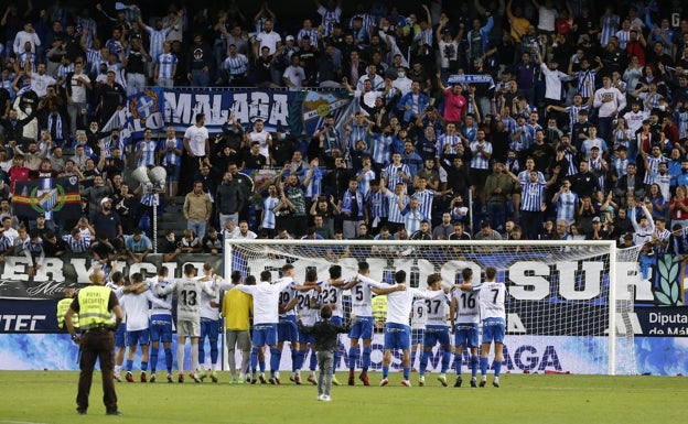 Cambio de hábitos en la afición del Málaga: menos abonados y más entradas por partido