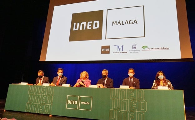 La UNED Málaga abre el nuevo curso con el reto de la transformación digital