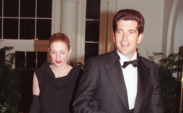 QAnon quiere al fallecido JFK Jr. como vicepresidente