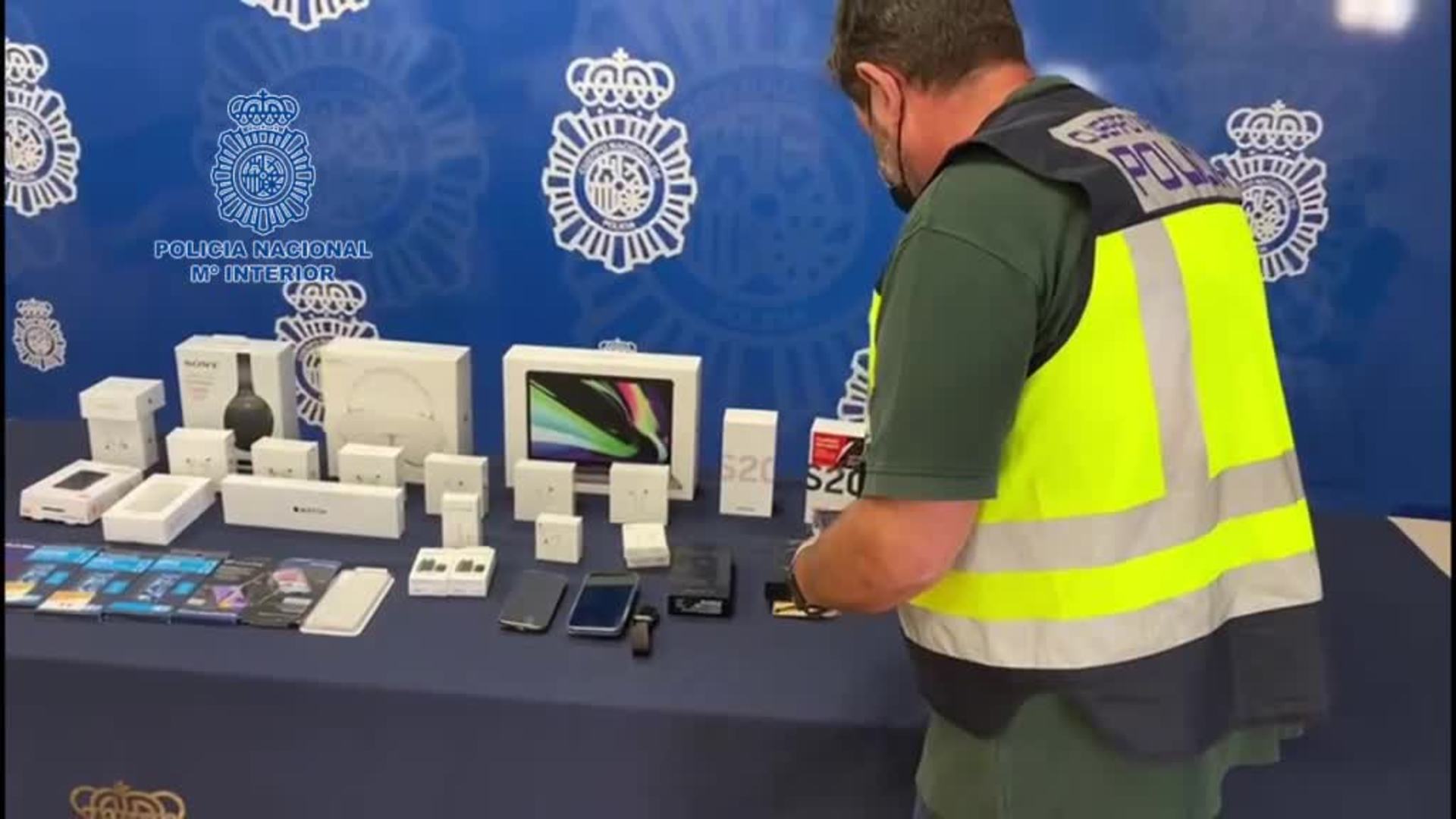Detenido en Málaga un empleado infiel que sustraía artículos de telefónica e informática para venderlos en una página de compraventa