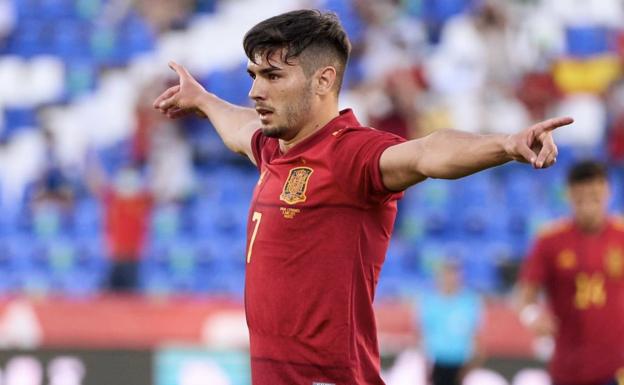 Brahim da el salto a la absoluta en una fase decisiva en el camino al Mundial