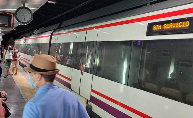 El Cercanías de Málaga, sin mejoría: este lunes se cancelan 28 trenes de las líneas de Fuengirola y Álora