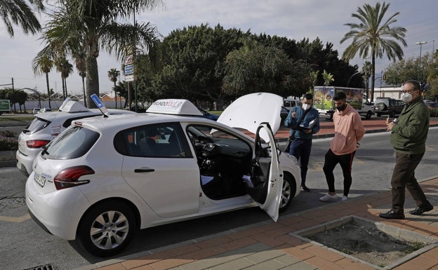 Los trabajadores de las autoescuelas, a la huelga: «Precariedad, jornadas maratonianas, pagos en B y sin vacaciones»