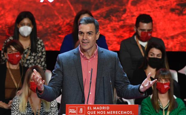 Sánchez acentúa el perfil socialdemócrata del PSOE frente al proyecto de su vicepresidenta