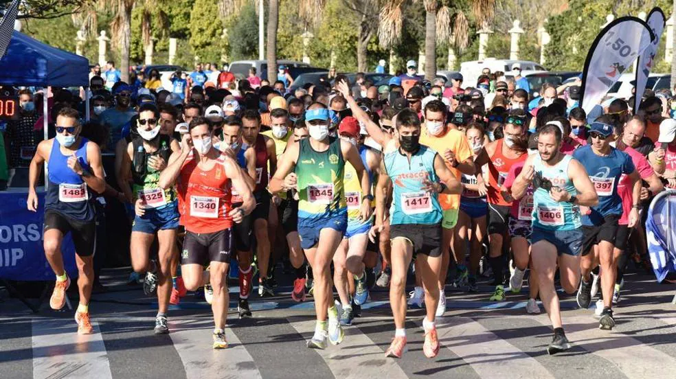 Las mejores imágenes de la III Media Maratón Holiday World y la VI Carrera Litoral en Benalmádena