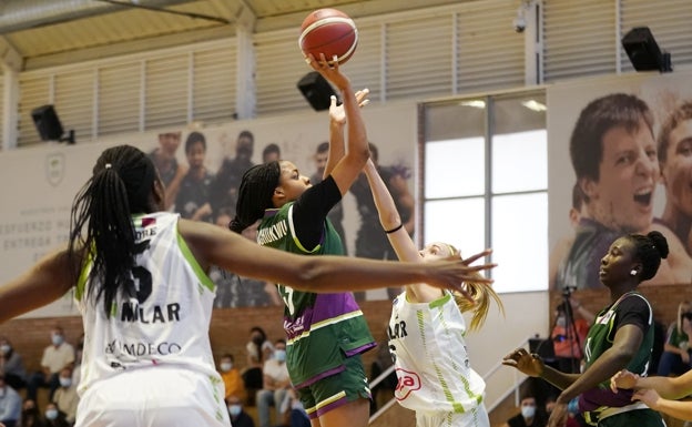 El Unicaja se alza hasta el tercer puesto al conseguir su sexta victoria