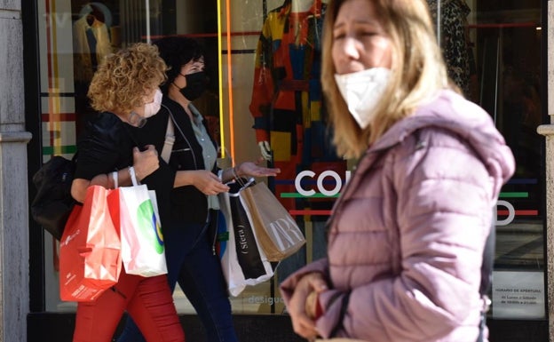 Los malagueños adelantan las compras navideñas por temor al desabastecimiento