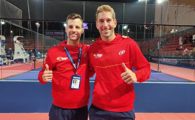 Momo González y Álex Ruiz, imbatibles con España en el Mundial de pádel