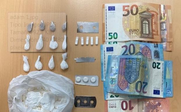 Seis detenidos al desmantelar un punto de venta de cocaína en una cafetería de El Palo