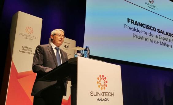 El presidente de la Diputación Provincial, Francisco Salado, 
