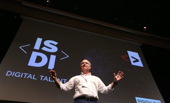 Javier Rodríguez, presidente de ISDI, expone su visión sobre la educación en la era digital en el Sun&Tech. 